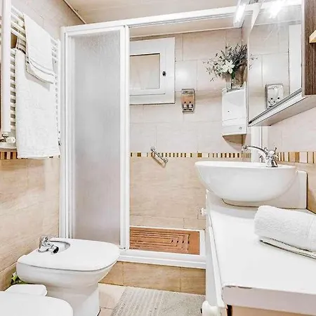 Apartment Rentalsbcn La Torre *